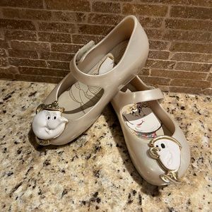 Beauty and the beast mini Melissa size 10 shoes